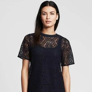 Banana Republic lace tee Size L
